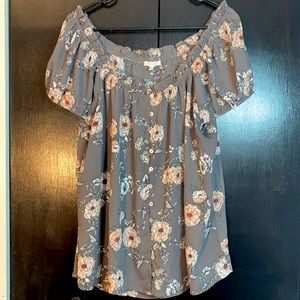 XL Maurices On/Off Shoulder Floral Blouse